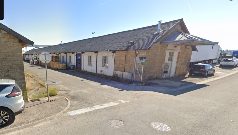 Local entrepôt pour entreprise ou artisan à Vaivre et Montoille